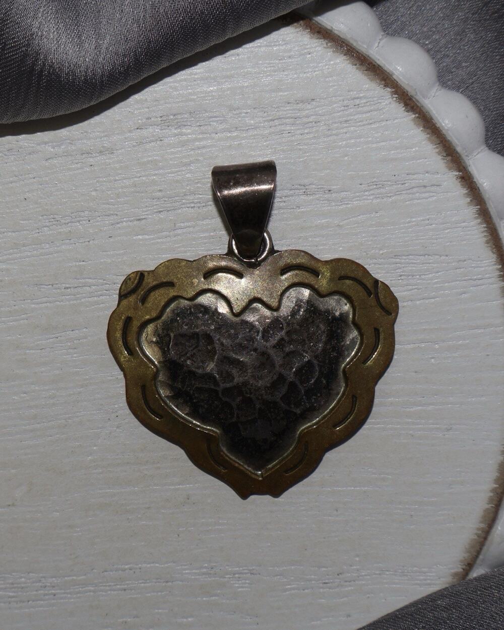 Mexico Sterling Silver Heart Pendant 9.3G / 1.6in